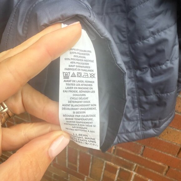 L.L. Bean PrimaLoft Quilted Hooded Jacket - Picture 4 of 4